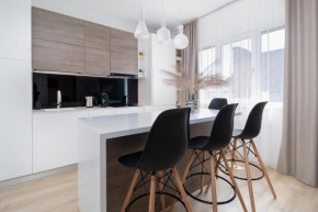 Charlotte Piata Unirii - Free Private Parking 2bedrooms Apartment